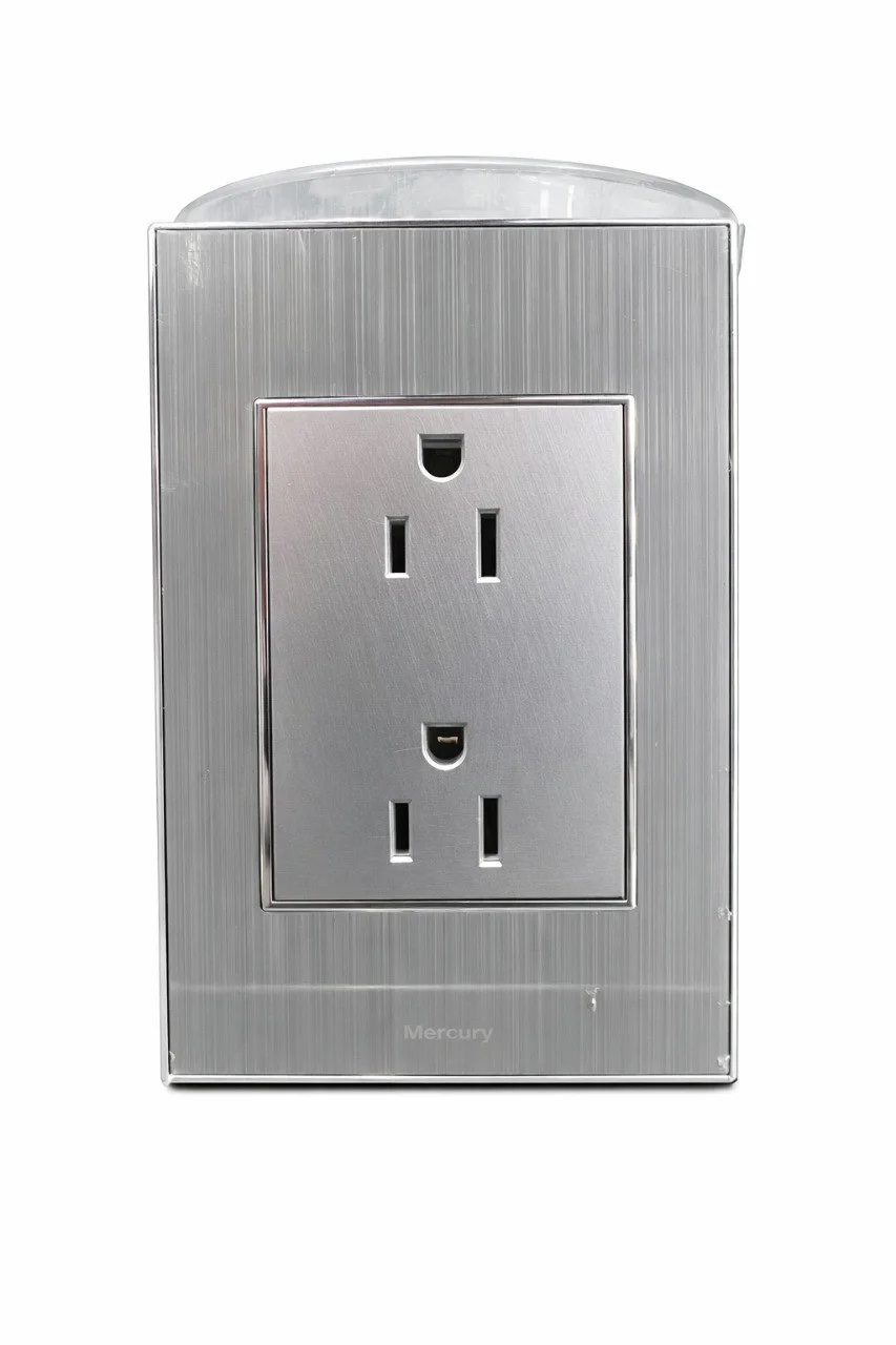 Tomacorriente Mercury Stanly Inox