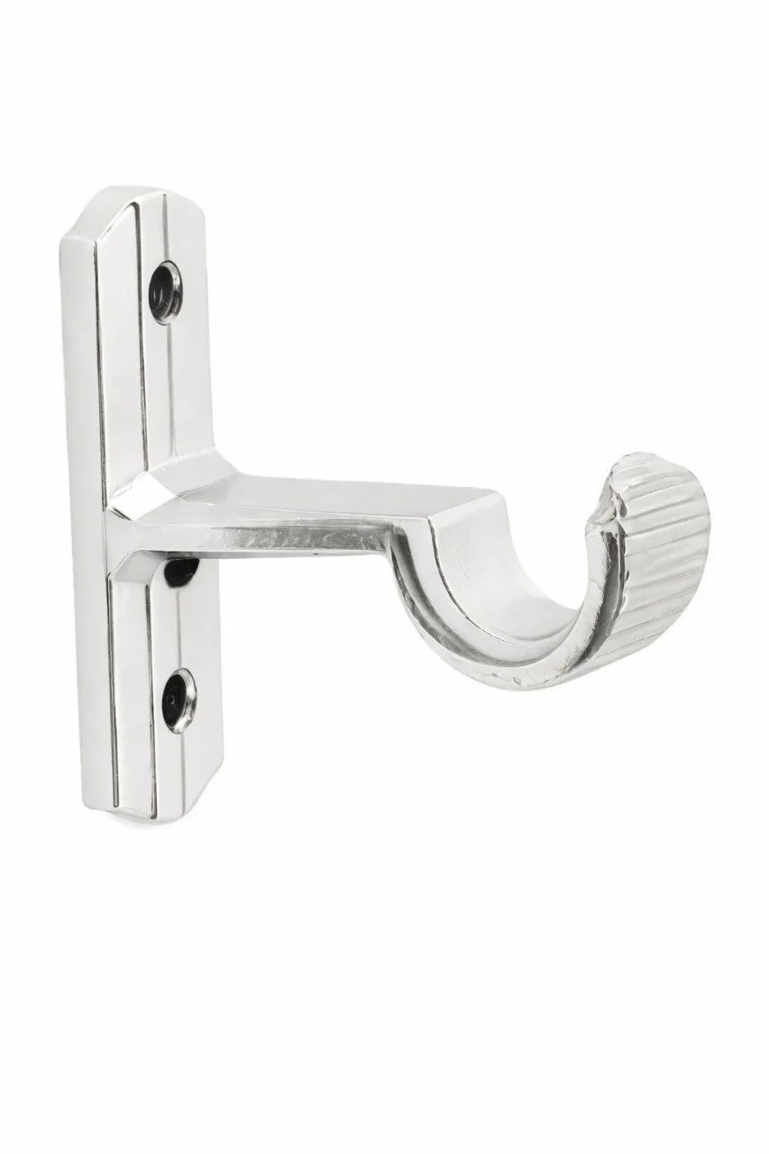 Soporte plateado p/cortina 1pulg